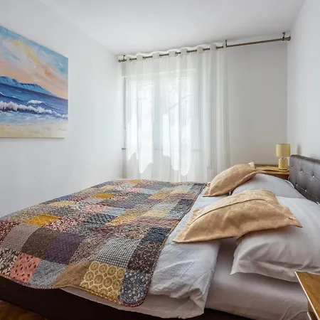 Sea Star Apartment
