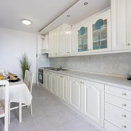 Sea Star Apartment